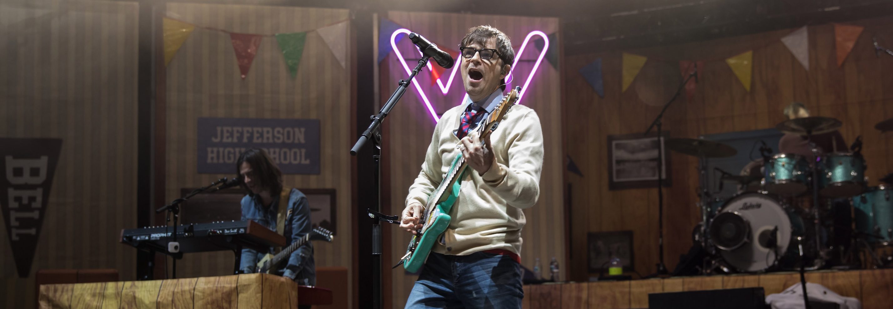 Vocalist Rivers Cuomo of Weezer performs at Shoreline Amphitheatre on August 7, 2018 in Mountain View, California.  (Photo by Miikka Skaffari/Getty Images)