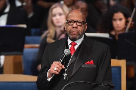 Rev. Jasper Williams Jr. gives eulogy at Aretha Franklin's funeral at Greater Grace Temple on August 31, 2018 in Detroit, Michigan. (Photo by Angela Weiss / AFP)      