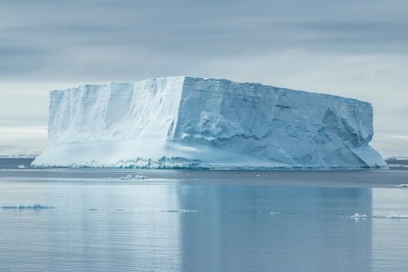 Melting Glaciers Tied to Ecotourism — and Peril