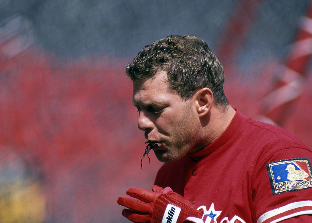 1998: Philadelphia Phillies baseball player #4 Lenny Dykstra. (Photo by Chuck Soloman/Icon Sportswire via Getty Images)