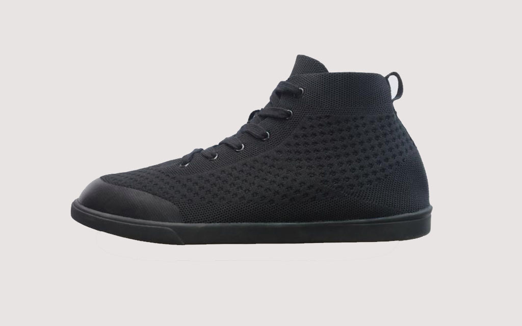 Suavs Sneakers