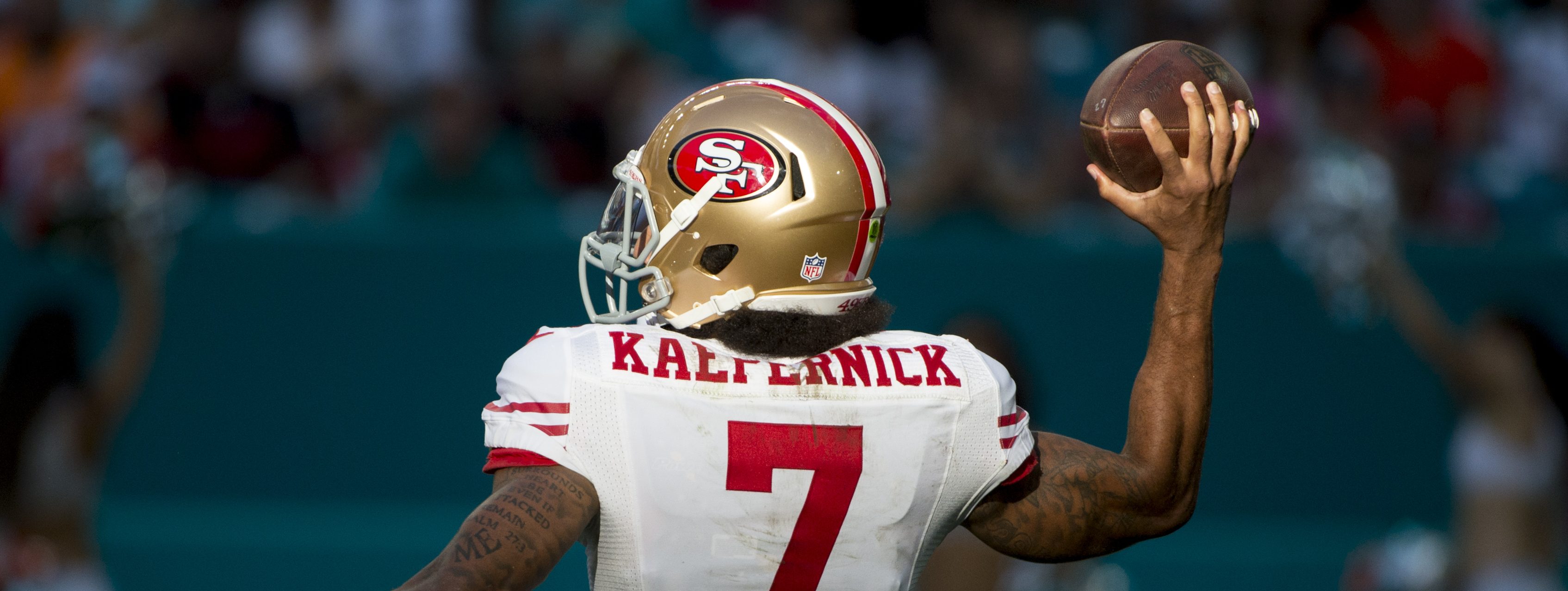 San Francisco 49ers Quarterback Colin Kaepernick (7) throws the ball during the NFL football game between the San Francisco 49ers and the Miami Dolphins on November 27, 2016, at the Hard Rock Stadium in Miami Gardens, FL. (Photo by Doug Murray/Icon Sportswire via Getty Images)