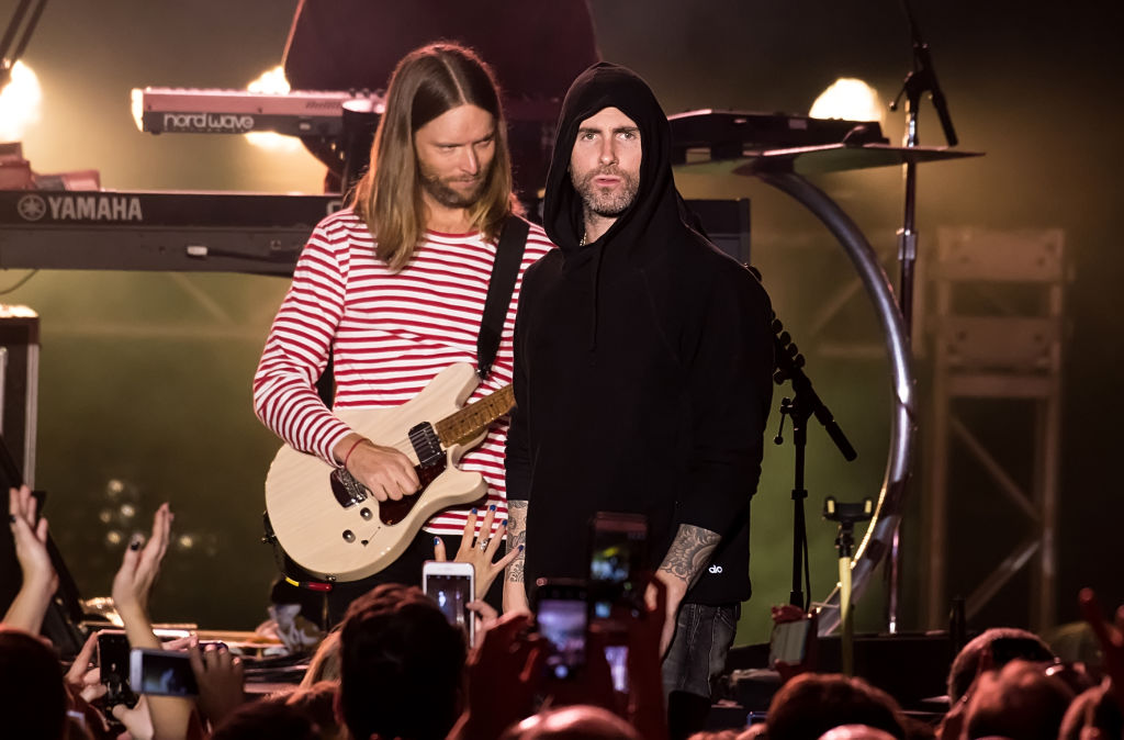 PHILADELPHIA, PA - NOVEMBER 10:  Singer-songwriter Adam Levine of Maroon 5 performs during Philly Fights Cancer: Round 4 at The Philadelphia Navy Yard on November 10, 2018 in Philadelphia, Pennsylvania.  (Photo by Gilbert Carrasquillo/Getty Images)