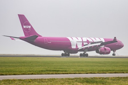 Wow Air Collapsed, Leaving Thousands of Passengers Stranded