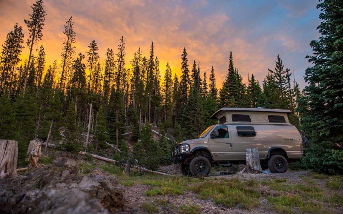 Barnstorm the Pacific Coast in One of These Fully Loaded Rental Vans