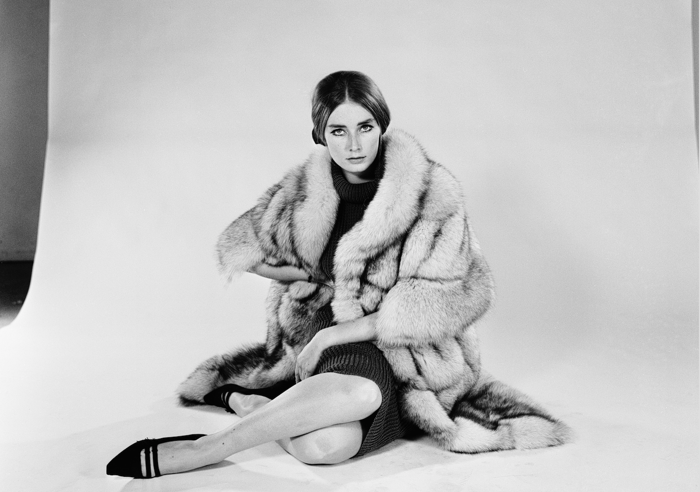 Bond girl dead