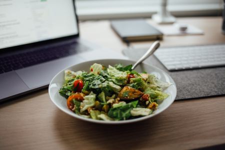 It’s Totally Fine to Eat Lunch Before Noon