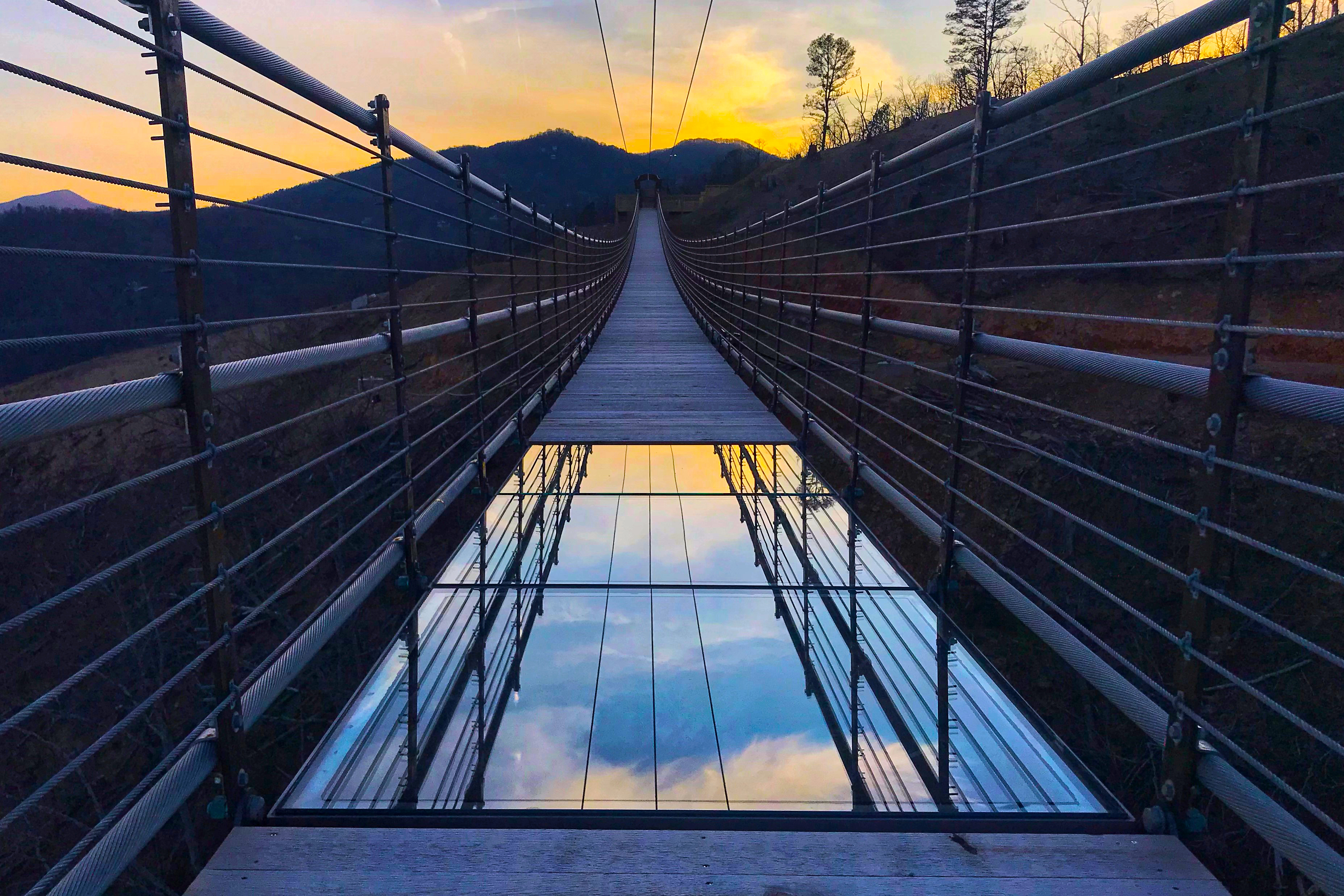 Gatlinburg SkyLift SkyBridge Tennessee