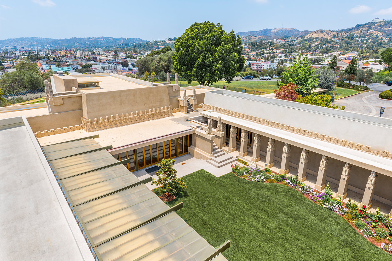 Frank Lloyd Wright Hollyhock House Tours