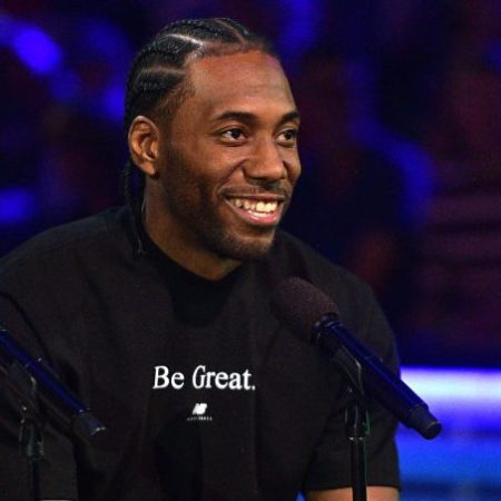 Kawhi Leonar at the Nickelodeon Kids' Choice Sports 2019. (Matt Winkelmeyer/KCASports2019/Getty for Nickelodeon)