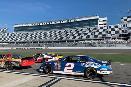 What It’s Like to Race a Car Around Daytona International Speedway