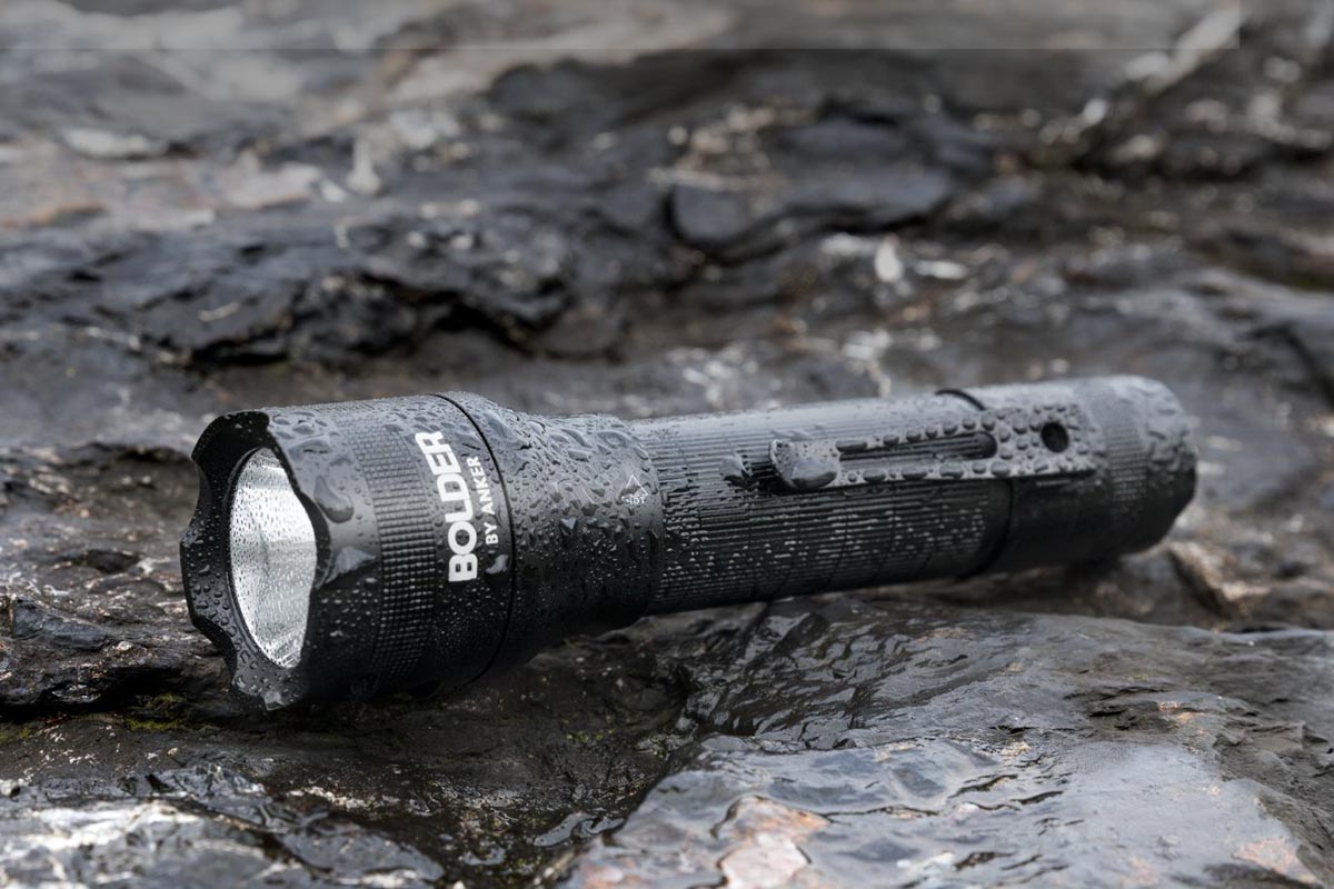 Anker LC 40 rechargeable flashlight