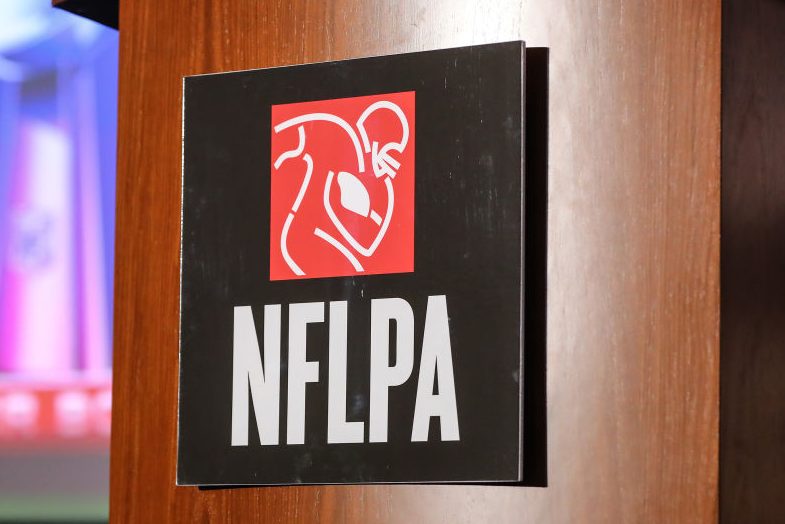 NFLPA Gives Work Stoppage Guide to Players