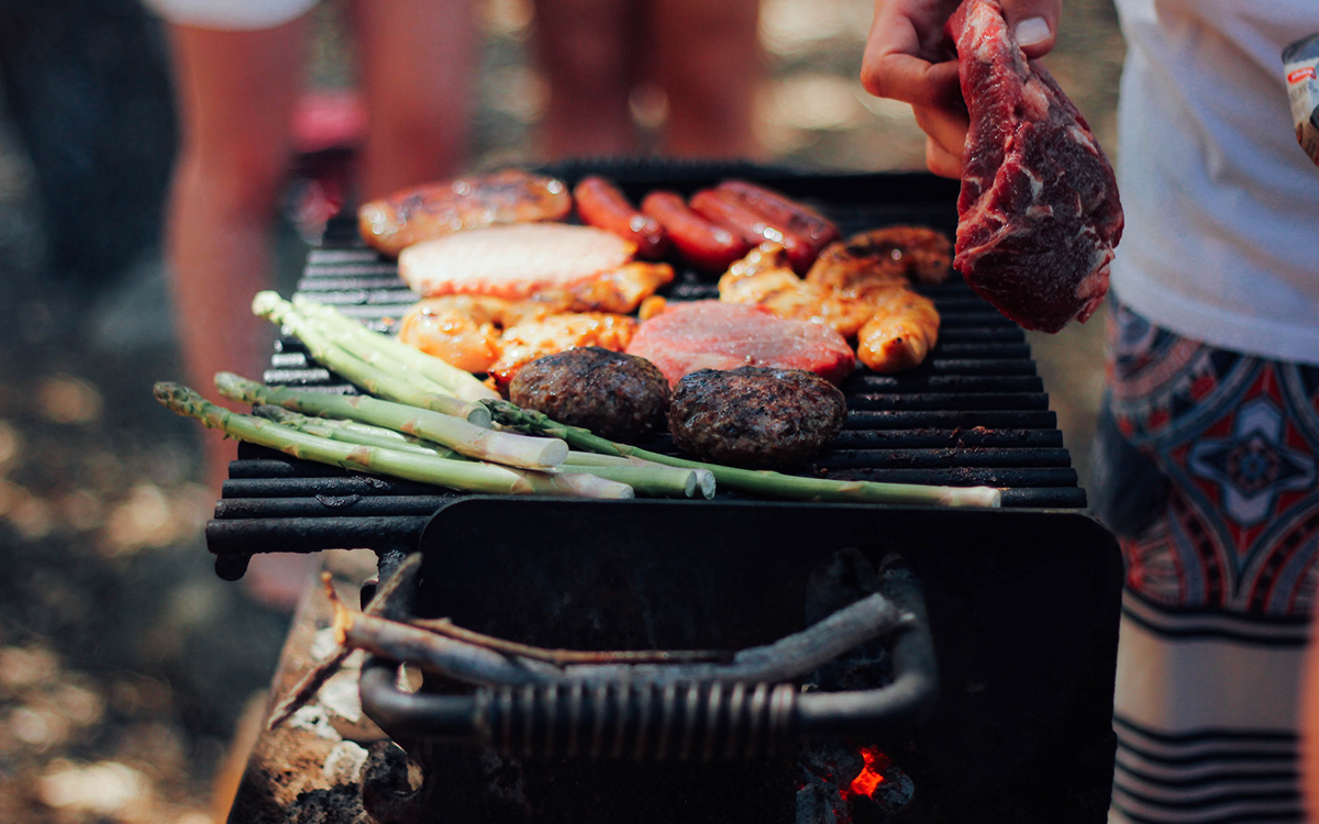 How to Grill a Little Healthier This Holiday Weekend