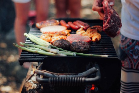 How to Grill a Little Healthier This Holiday Weekend