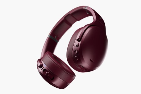 Review: Skullcandy’s Crusher ANC Headphones Will Shake Up Your Listening Habits
