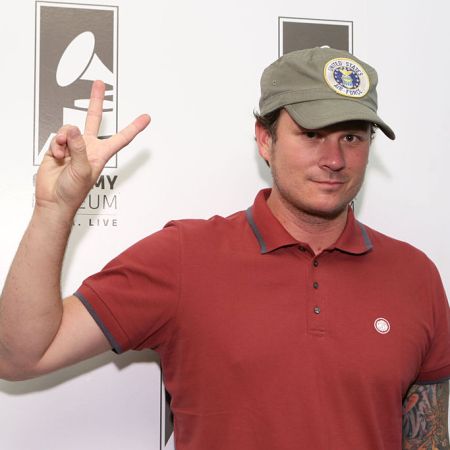 Navy Confirms UFO Videos Posted by Blink-182’s Tom DeLonge Contain “Unidentified Aerial Phenomena”