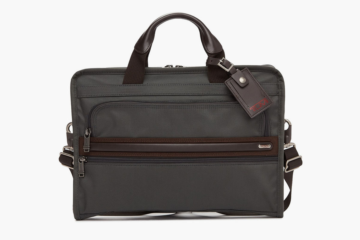 Tumi Slim Deluxe Portfolio