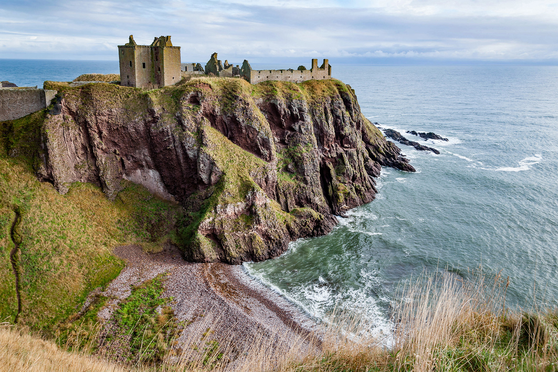 13. <strong>Aberdeen, Scotland</strong><br><strong>The skinny:</strong> 119% increase; northeastern city along the coast, one of Britain's most "livable" cities <br><strong>Choicest digs:</strong> <a href="https://www.airbnb.com/rooms/33726638?previous_page_section_name=1000&search_id=3f3b31c1-1982-1568-079e-3a0545210568&federated_search_id=e7e34b59-3e55-4305-baa8-82599c530dbf">Red Door Apartment</a>