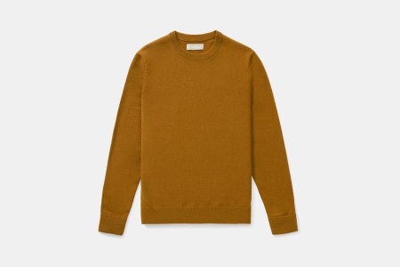 Everlane Grade-A Cashmere Crew in Brass