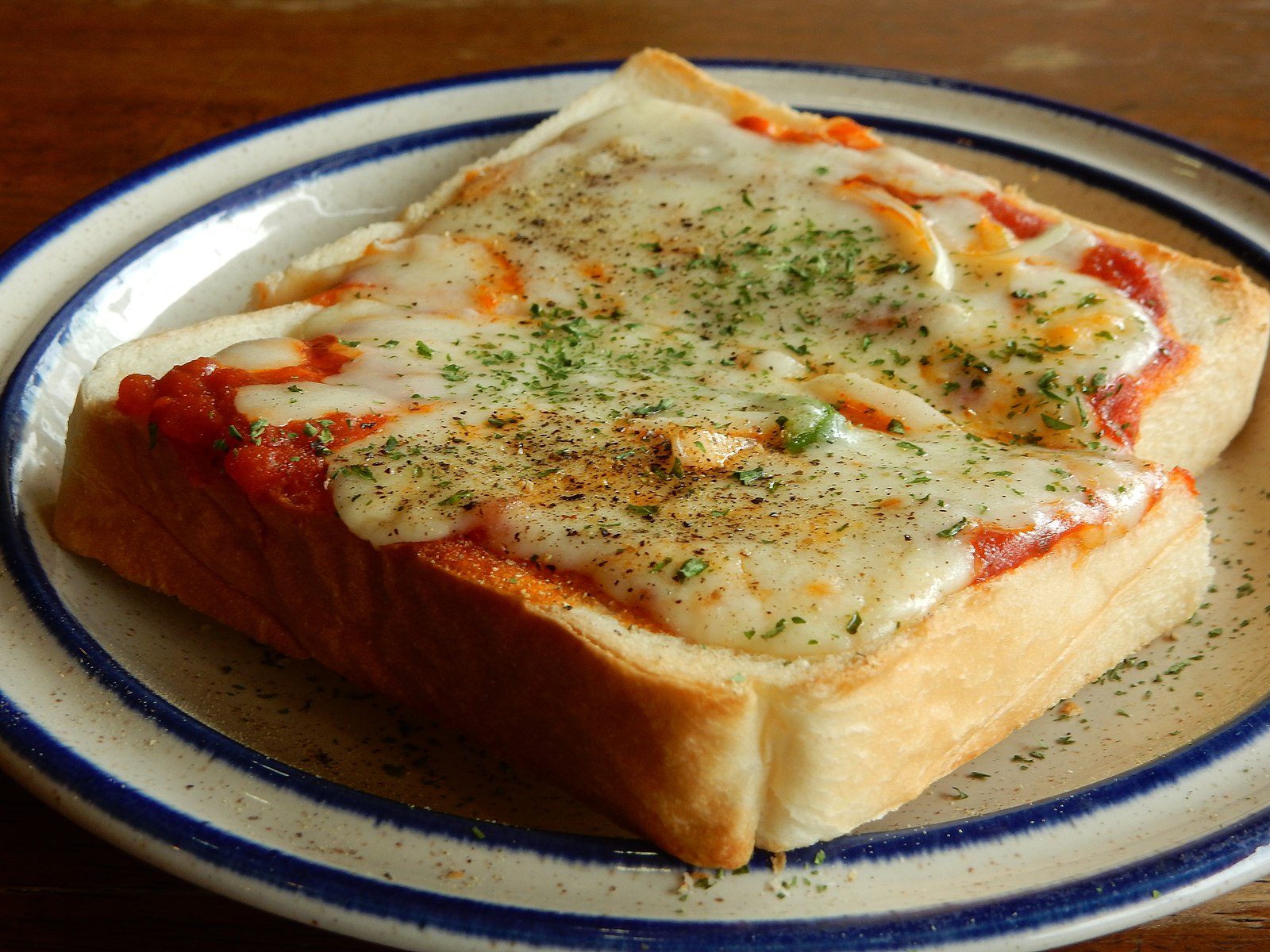Japanese pizza toast