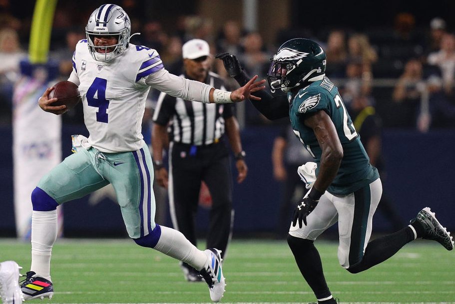 Dak Prescott is pursued by Malcolm Jenkins of the Philadelphia Eagles. (Richard Rodriguez/Getty)