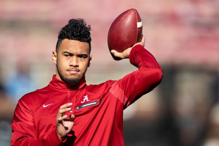QB Tua Tagovailoa Announces When He'll Make NFL Decision
