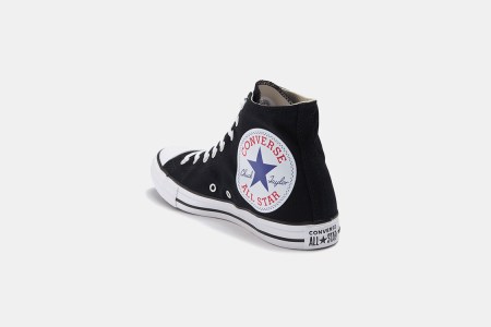 Converse Chuck Taylors Deal
