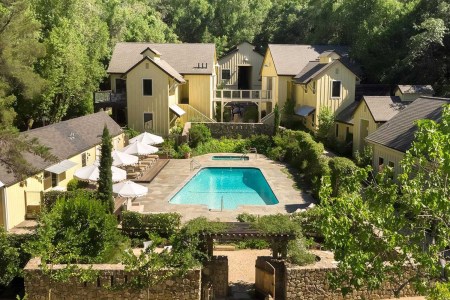 Farmhouse Inn