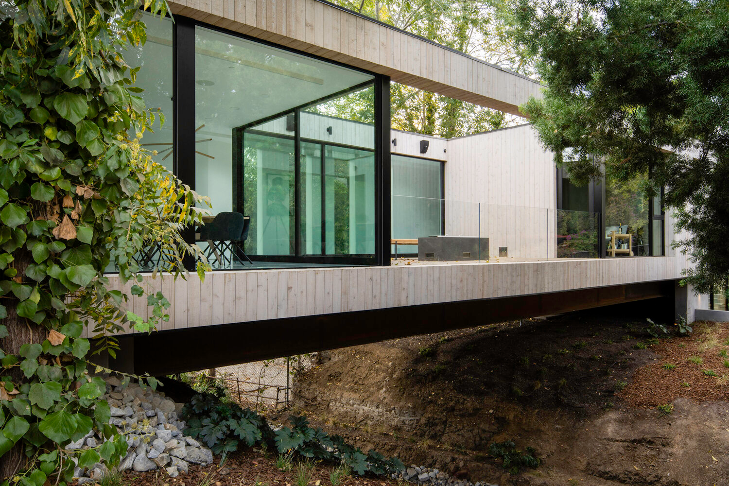 dan brunn bridge house