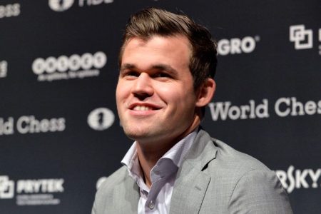 World's Best Chess Player Is Terrorizing Internet Games Under a Pseudonym