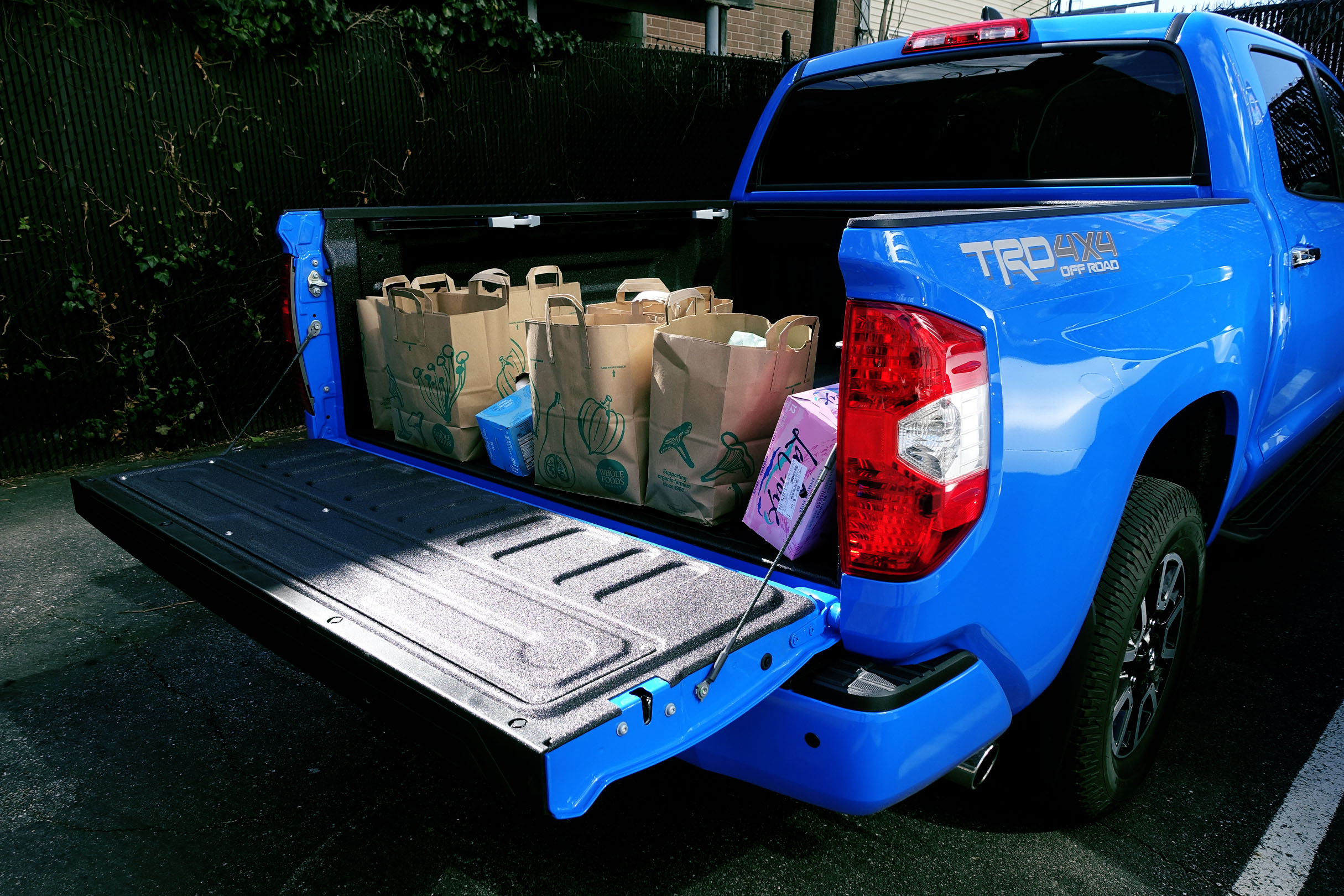 2020 toyota tundra bed