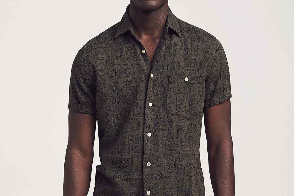 Short-Sleeve Island Shirt - Olive Bandana Print