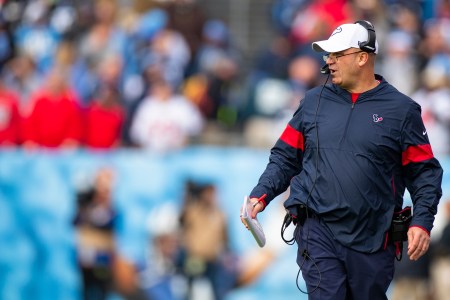 Bill O'Brien Kneel