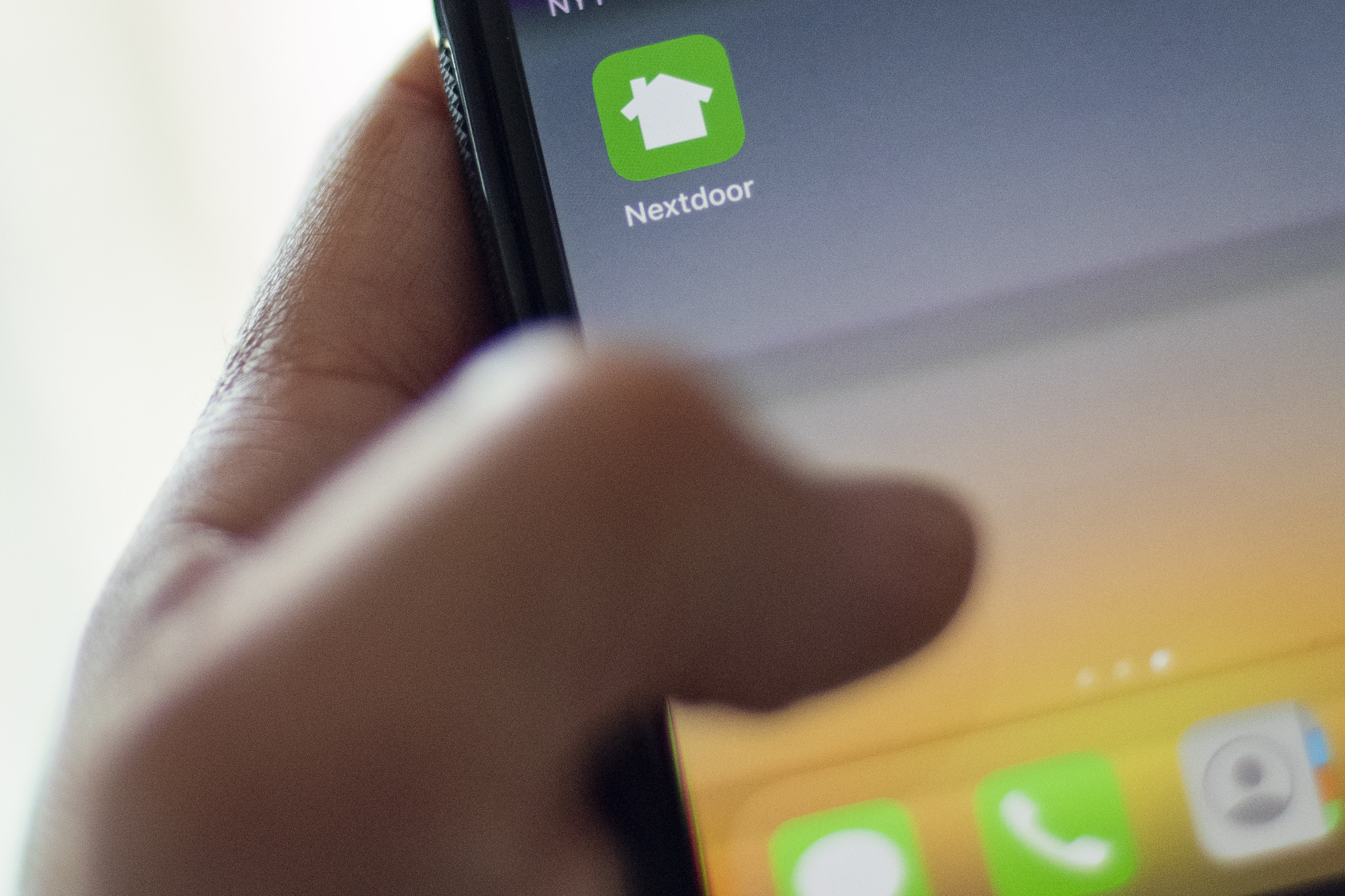 nextdoor neighborhood app