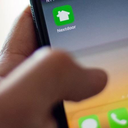 nextdoor neighborhood app