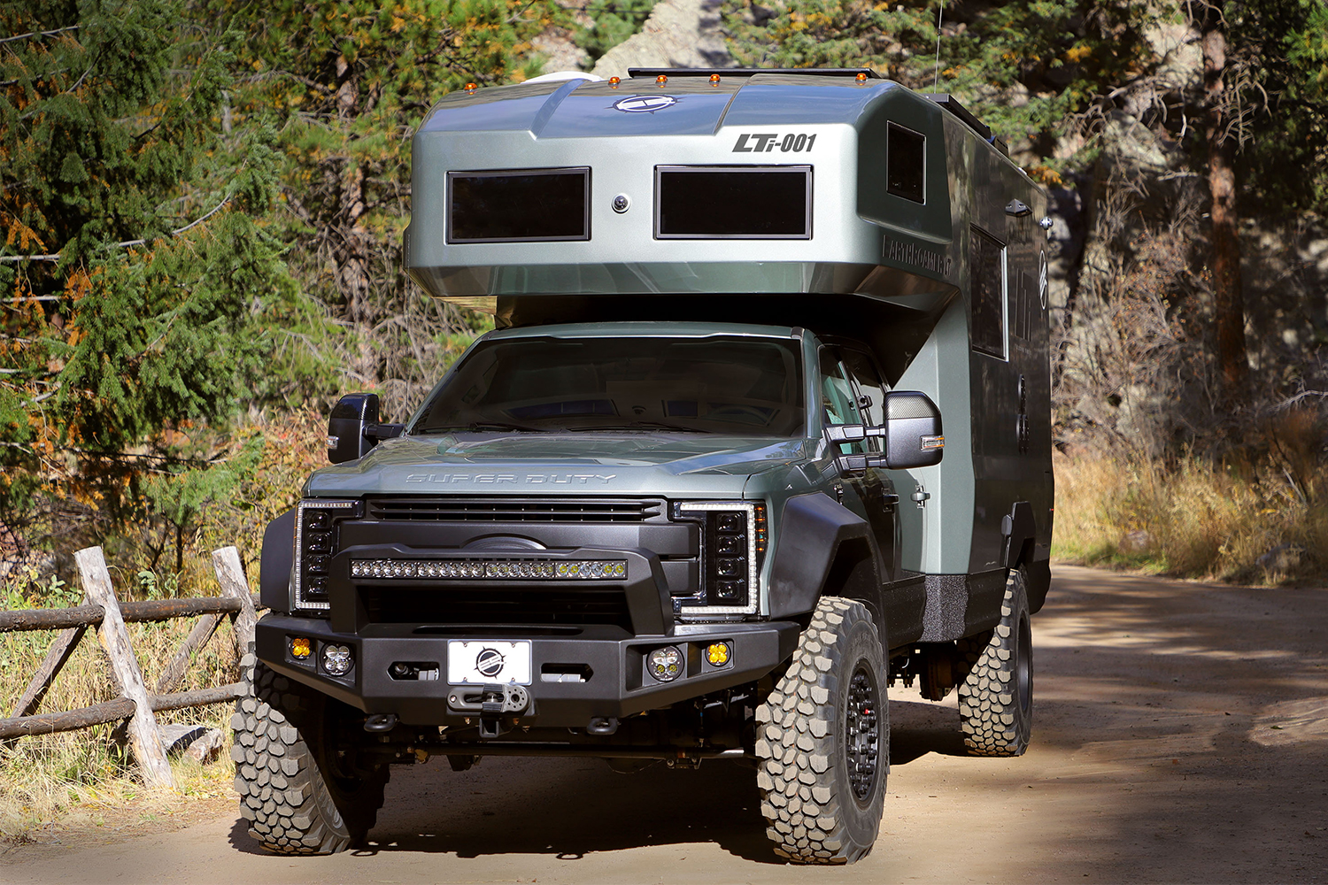 EarthRoamer LTi RV driving in the outdoors