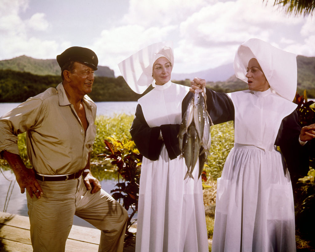 Wayne, Estrabeau, & Peattie In 'Donovan's Reef'