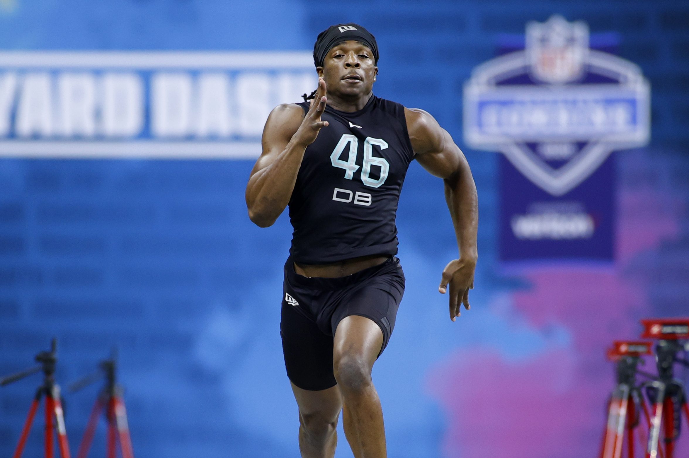 Ex-NFL Players Sue Over Shady 40-Yard Dash Tournament