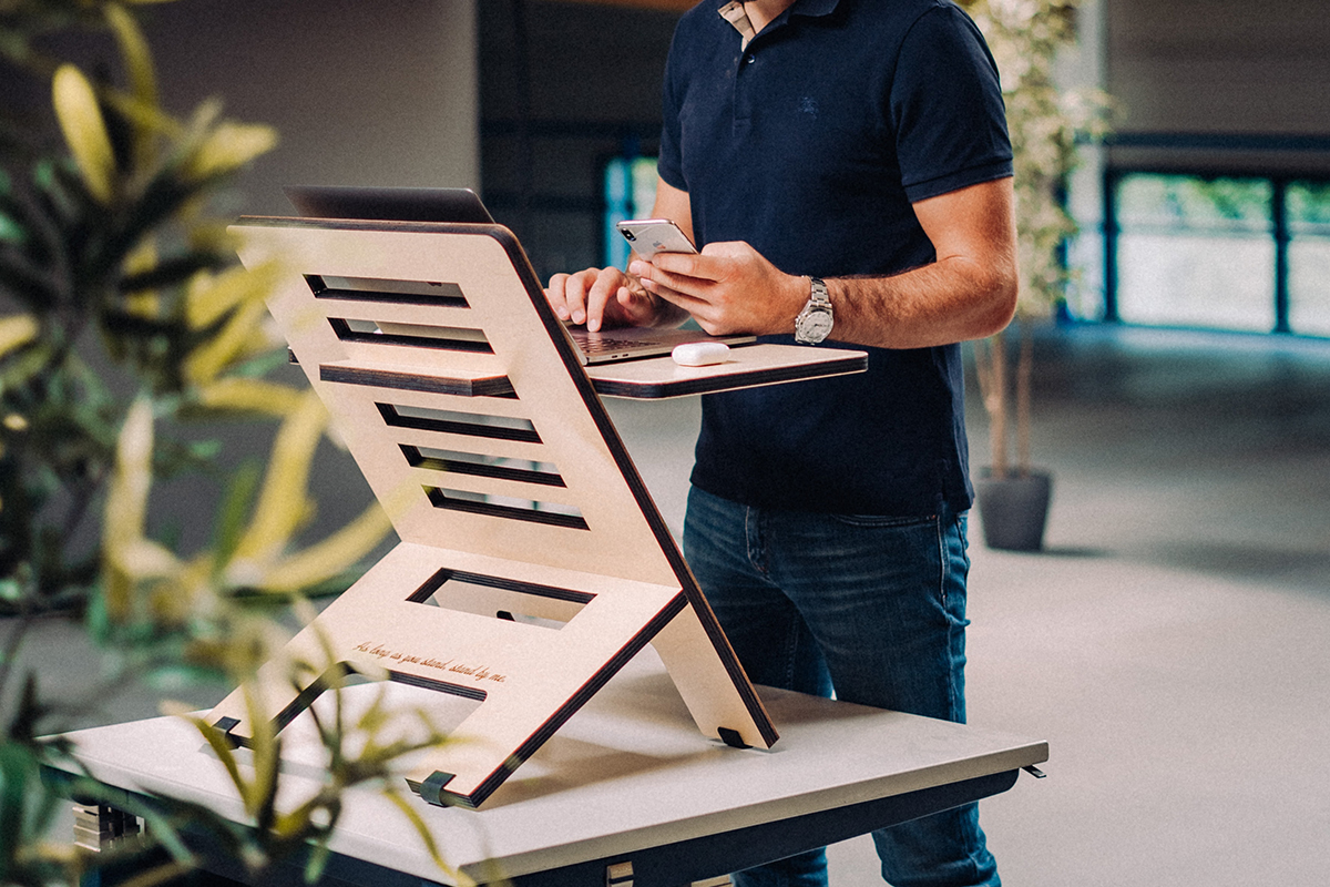 5 Common Mistakes People Make at Standing Desks