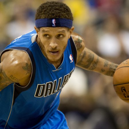 Dallas Owner Mark Cuban Offers Assist to Former Maverick Delonte West