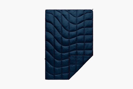 Deal: Save 25% on the Ultimate Camping Blanket