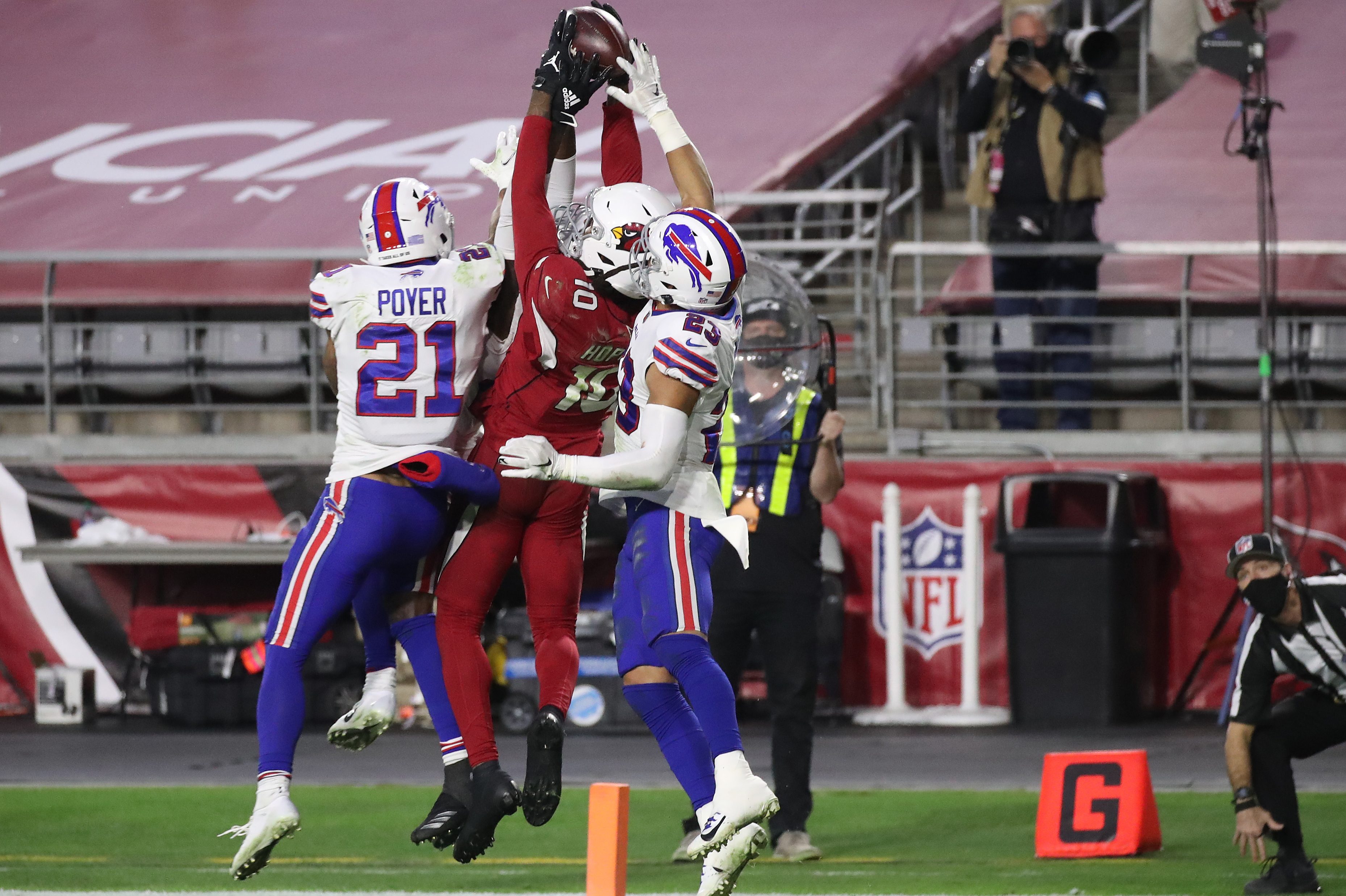 See DeAndre Hopkins Make NFL's Catch of the Year as Cardinals Stun Bills