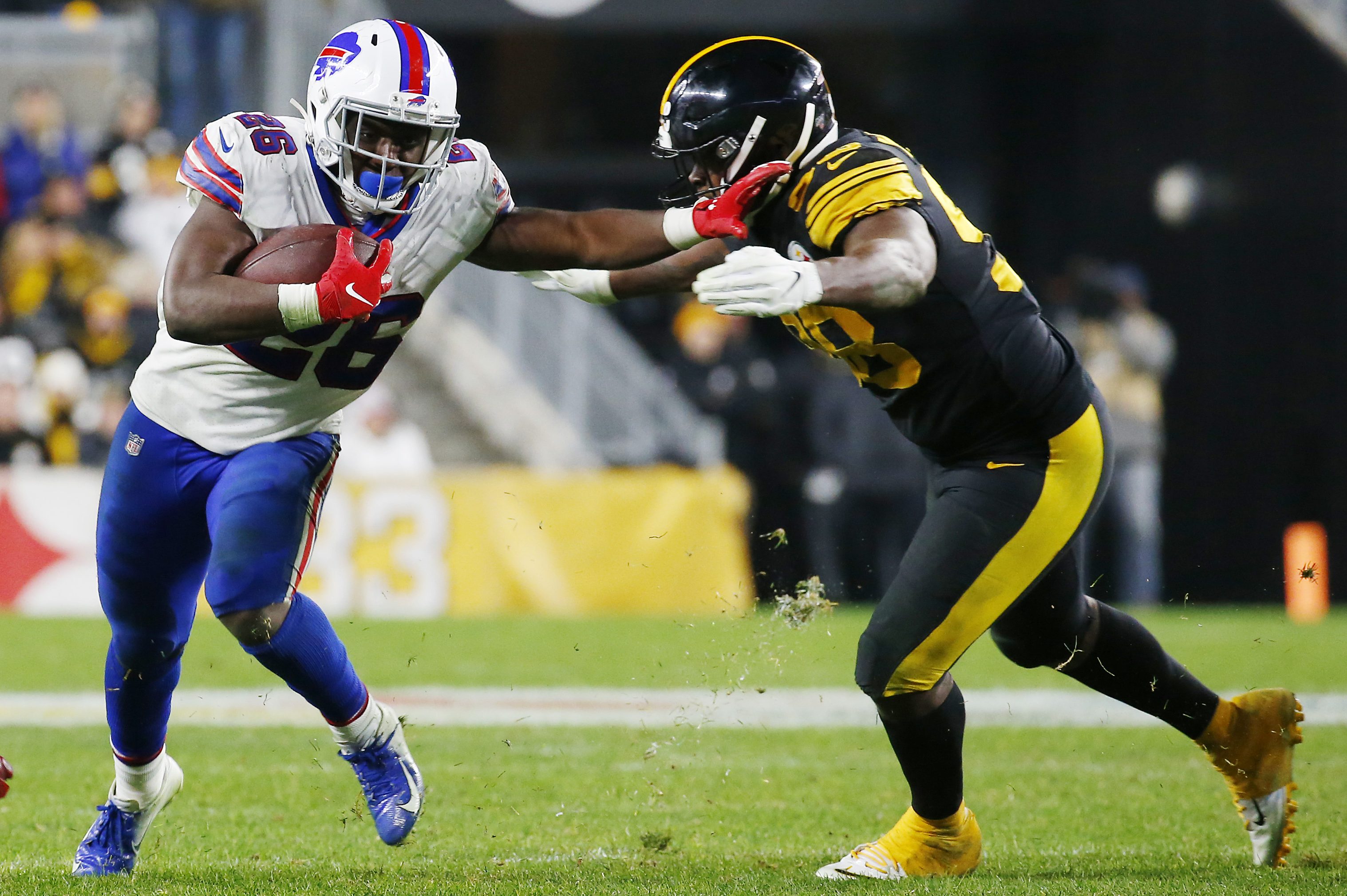 Expert NFL Picks for Week 14, Including Chiefs-Dolphins and Steelers-Bills