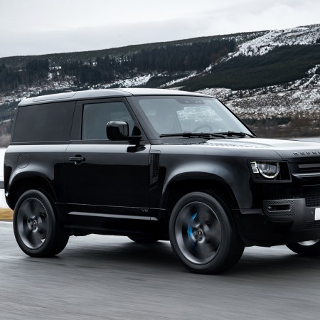 V8 Land Rover Defender