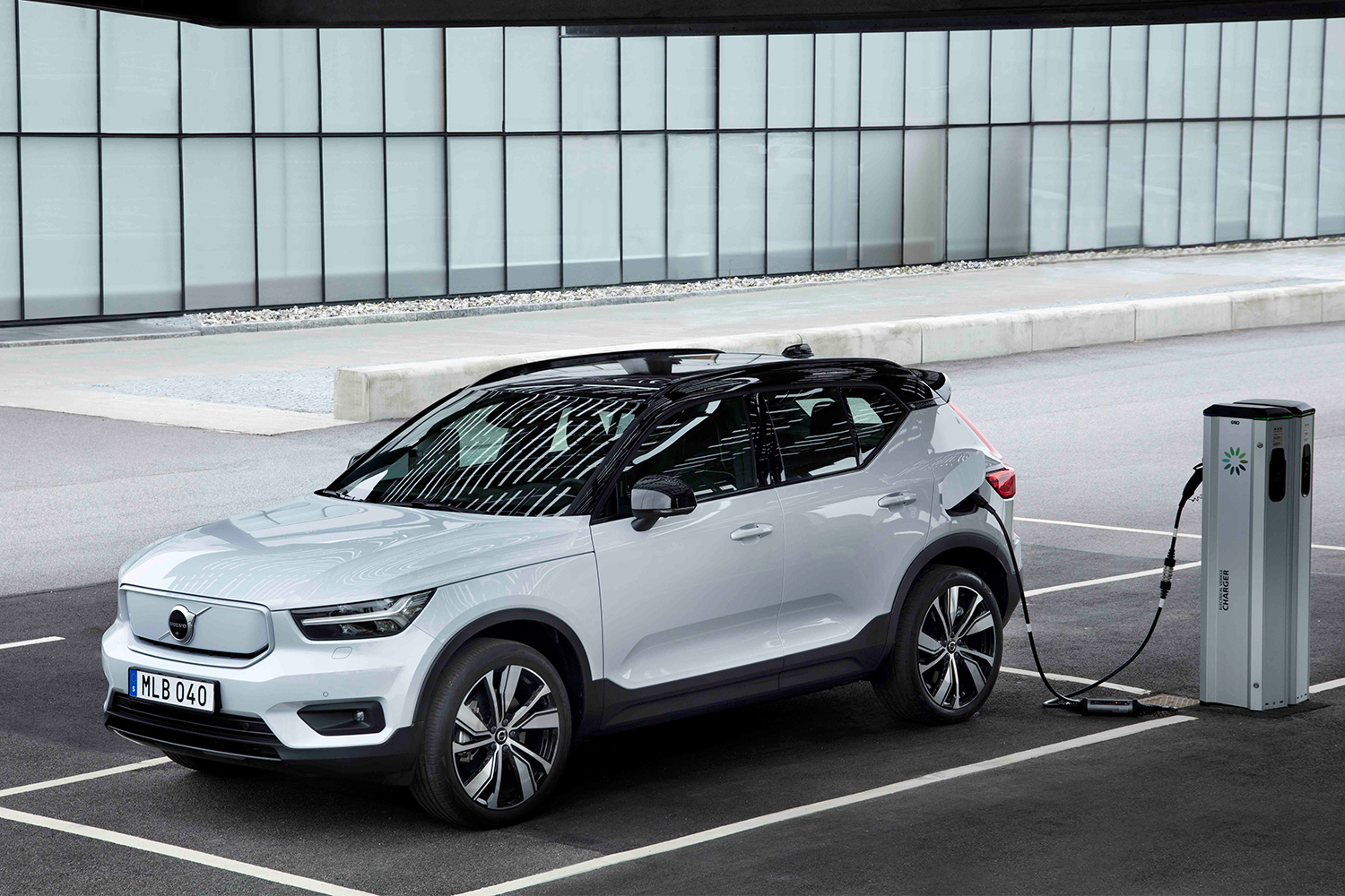 electric Volvo SUV