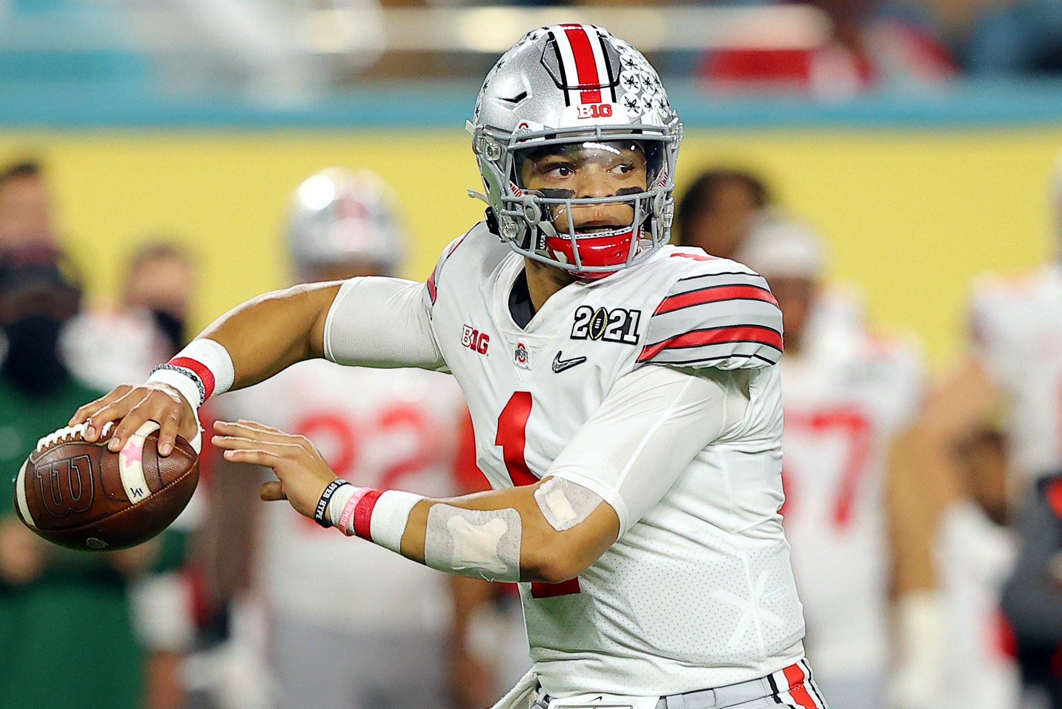 QB Justin Fields