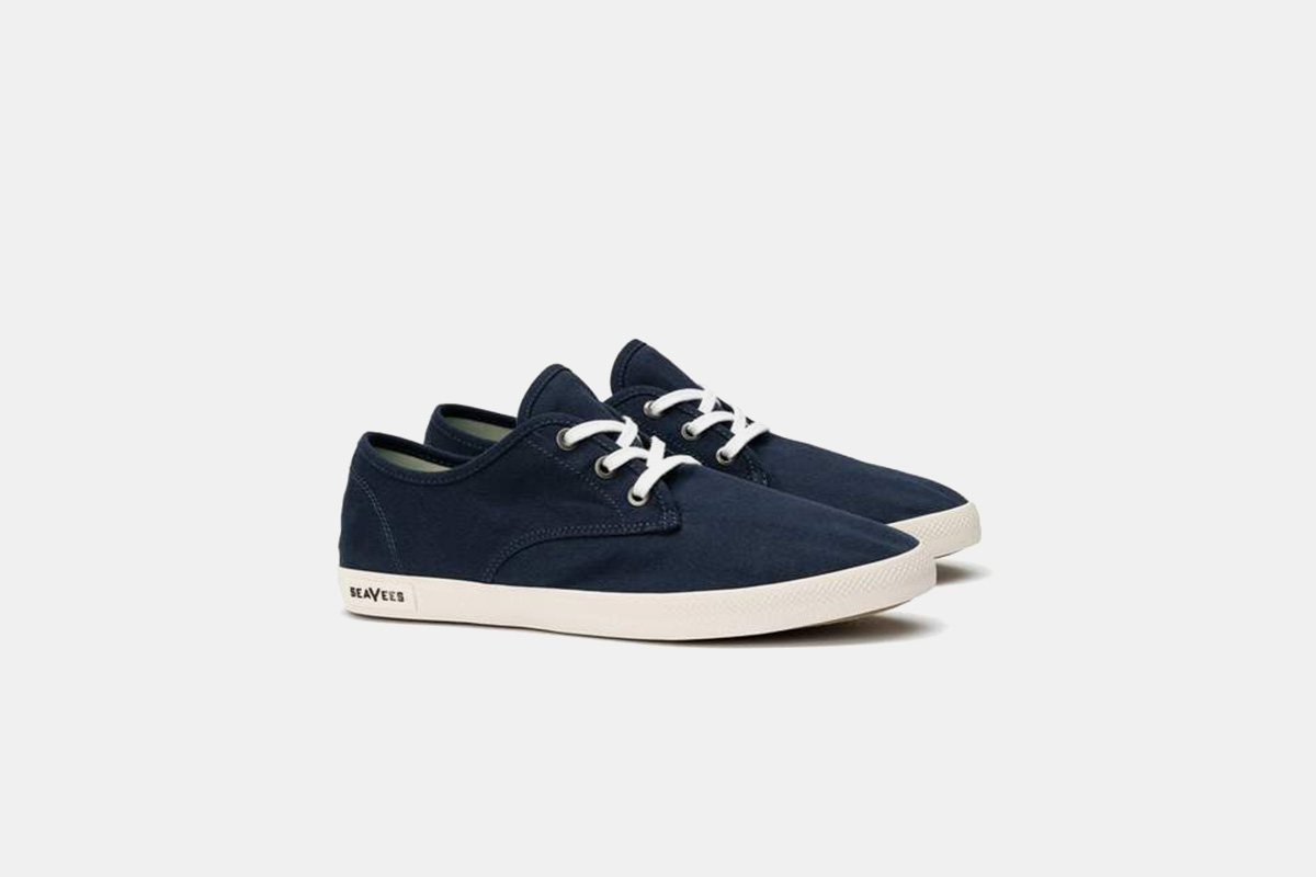 sixty six sneaker