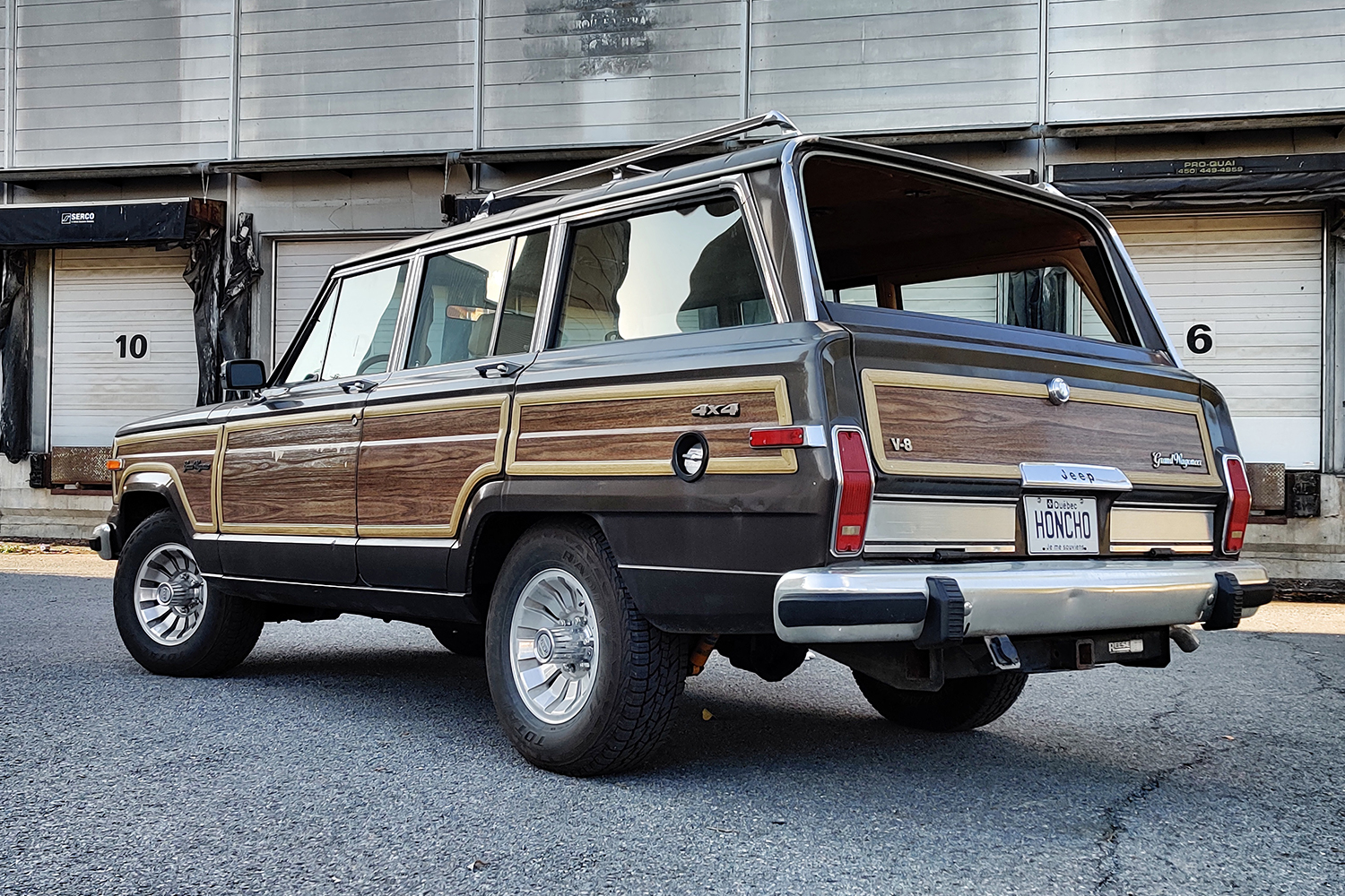 The rear end of a 1987 Jeep Grand Wagoneer