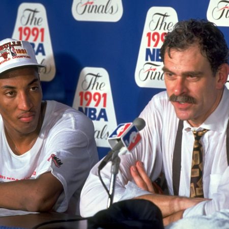 Chicago Bulls coach Phil Jackson with Scottie Pippen